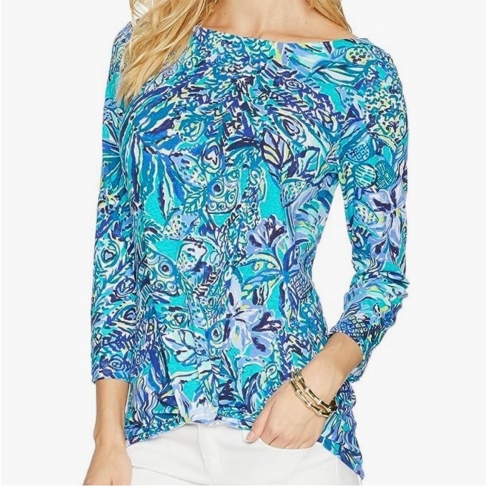 Lilly Pulitzer Blue 3/4 Sleeve Graphic knit Top